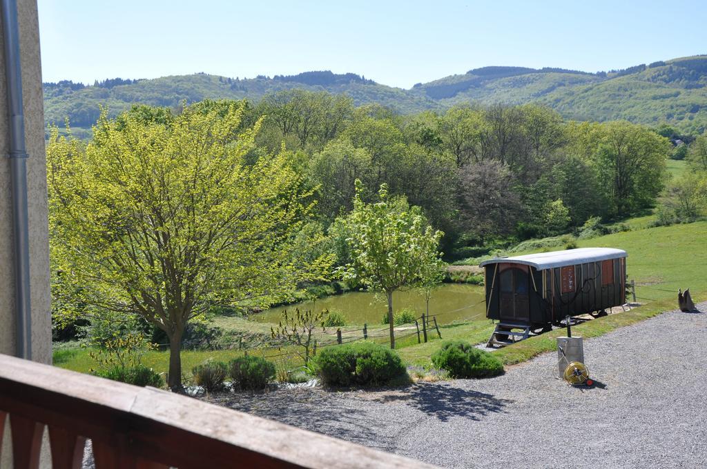 La Bergerie Bed & Breakfast Pollionnay Exterior photo